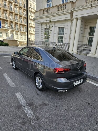 Volkswagen Polo-6