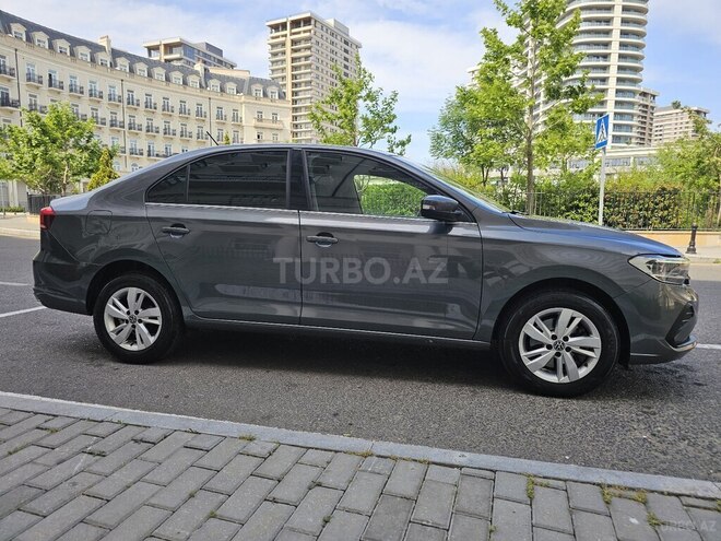 Volkswagen Polo-5