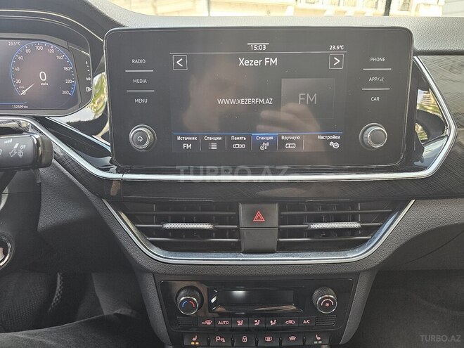 Volkswagen Polo-17