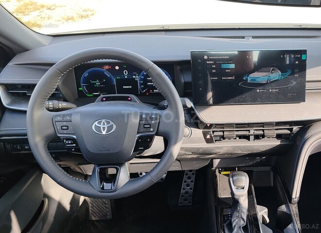 Toyota Camry-15