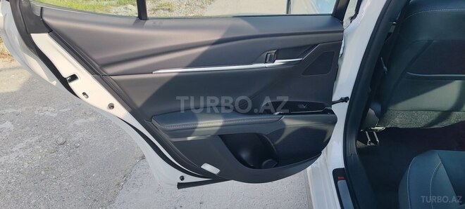 Toyota Camry-30