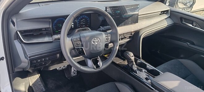 Toyota Camry-14