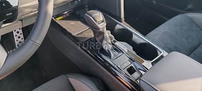 Toyota Camry-24