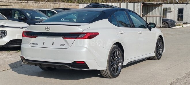 Toyota Camry-7
