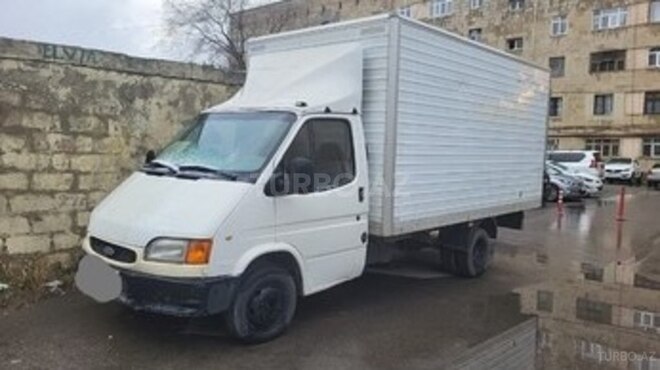 Ford Transit-1