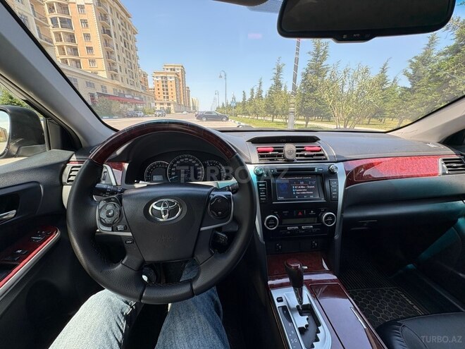 Toyota Camry-9