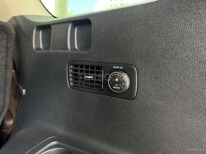 Kia Sorento-12