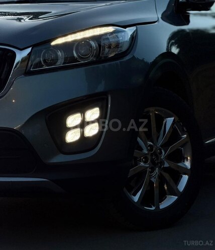 Kia Sorento-8