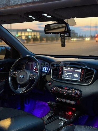 Kia Sorento-15