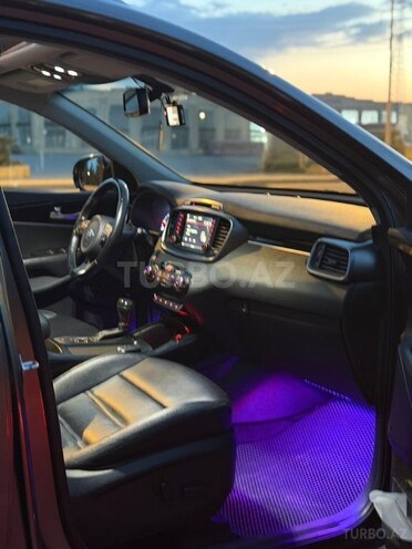 Kia Sorento-14