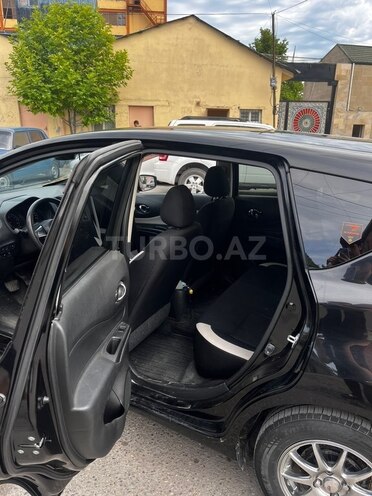 Nissan Note-8