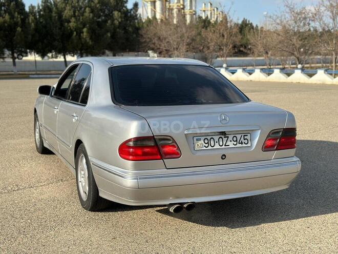 Mercedes E 200-12