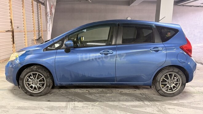 Nissan Note-7