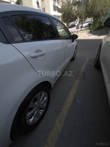 Kia Rio-7