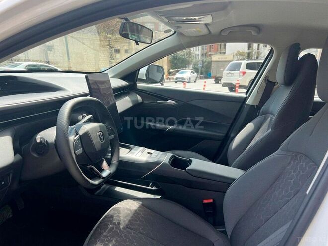 Changan Eado-7