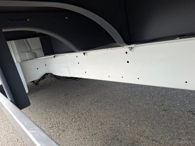 Ford Transit-12