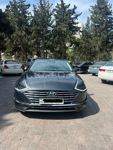 Hyundai Sonata-1