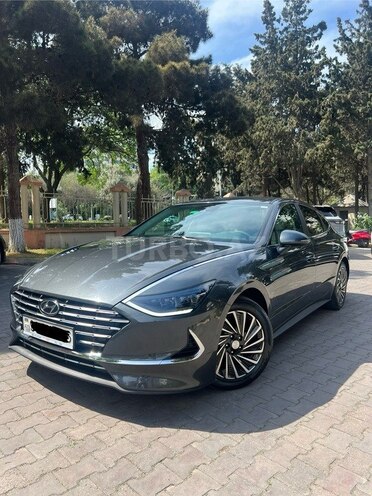Hyundai Sonata-2