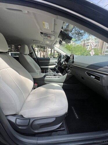 Hyundai Sonata-11