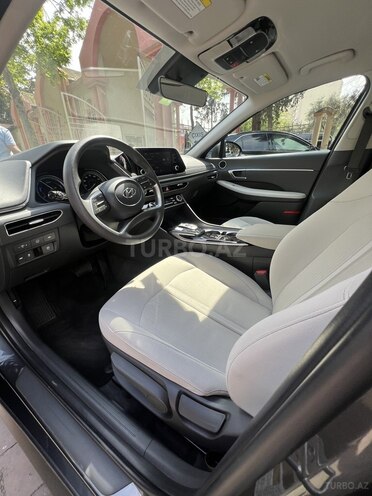 Hyundai Sonata-10