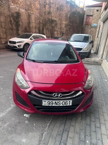 Hyundai Elantra-1