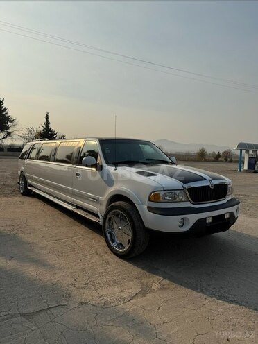 Lincoln Navigator-4