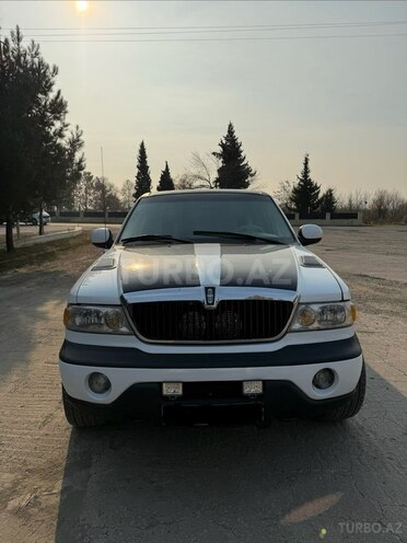 Lincoln Navigator-2