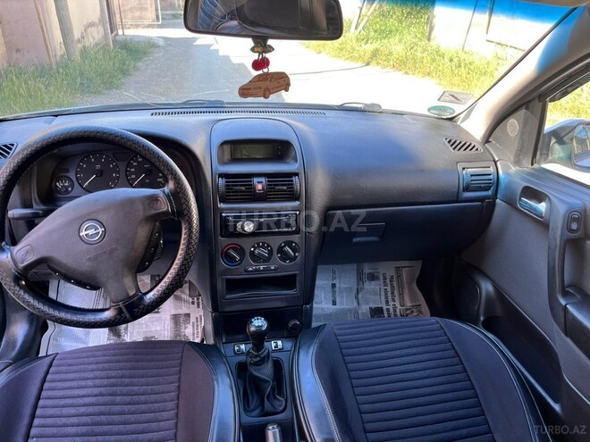 Opel Astra-2