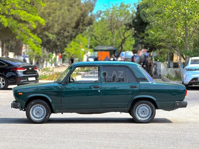 LADA (VAZ) 2107-10