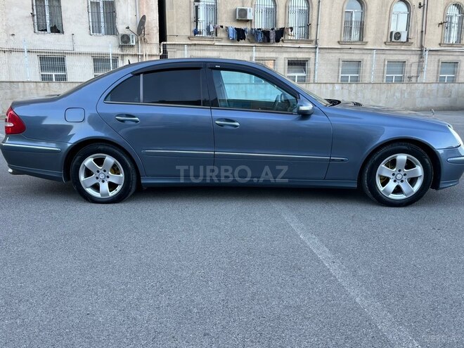 Mercedes E 200-4