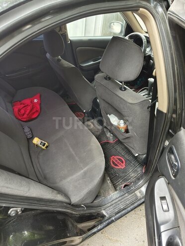 Nissan Sunny-4