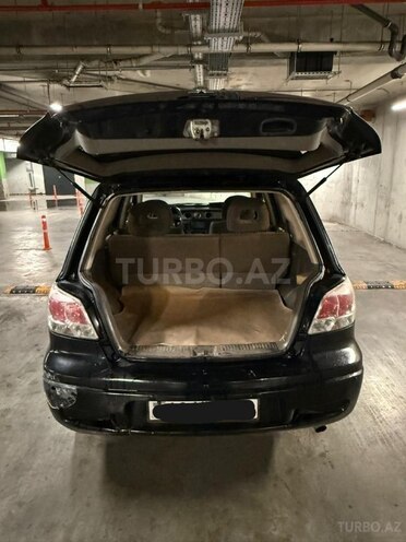 Mitsubishi Outlander-5