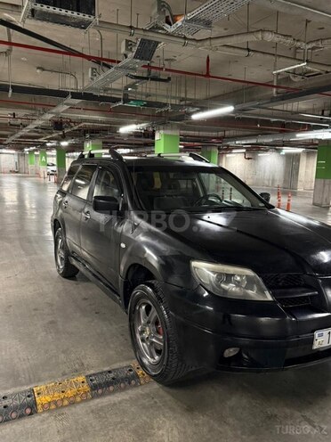 Mitsubishi Outlander-3