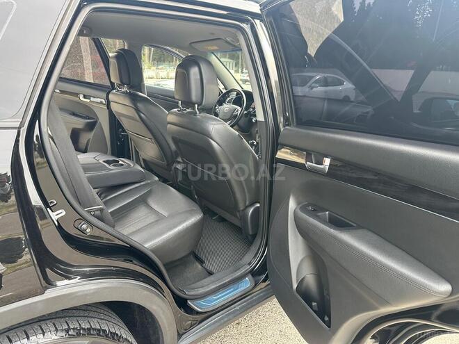 Kia Sorento-19