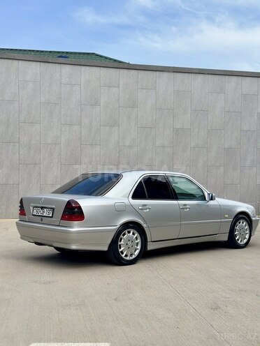Mercedes C 240-8