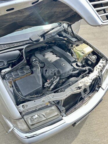 Mercedes C 240-19
