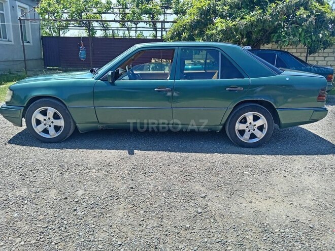 Mercedes 300 D-7