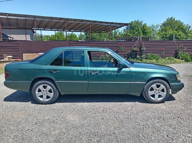 Mercedes 300 D-4