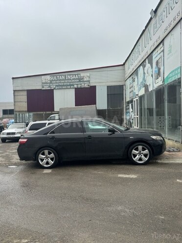 Toyota Camry-3