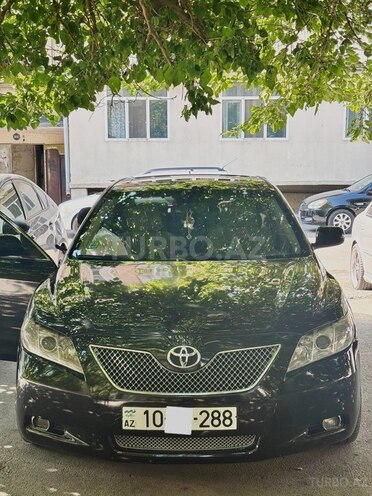 Toyota Camry-1