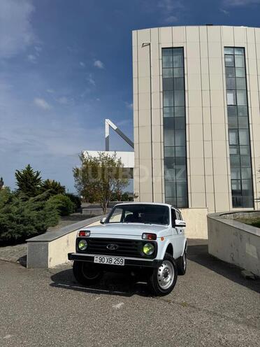 LADA (VAZ) Niva-1