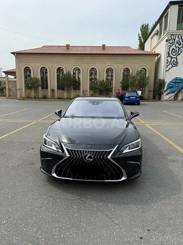Lexus ES 300h-1