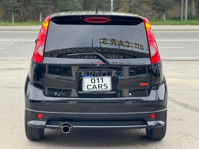 Nissan Note-7