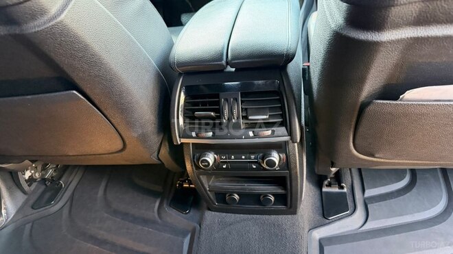 BMW X5-12