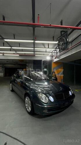 Mercedes E 270-19