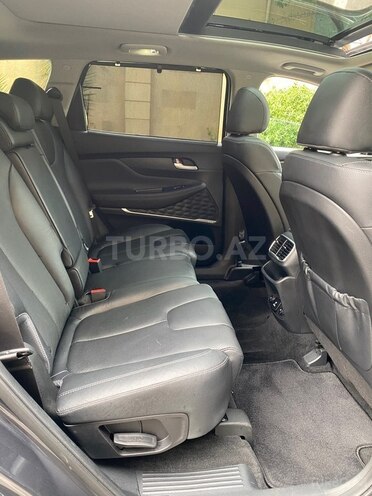 Hyundai Santa Fe-13
