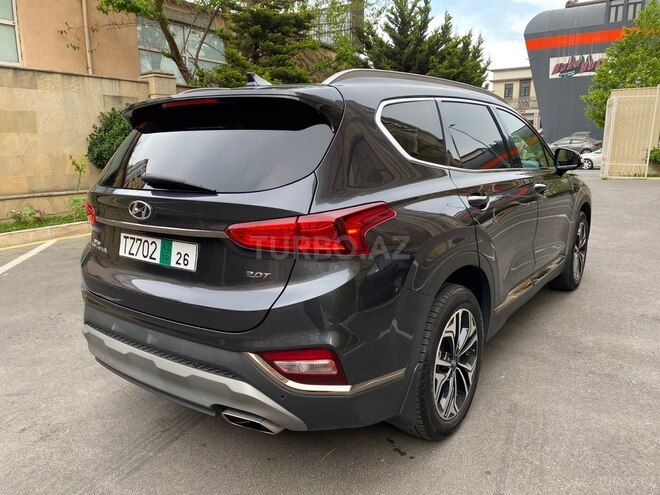 Hyundai Santa Fe-15