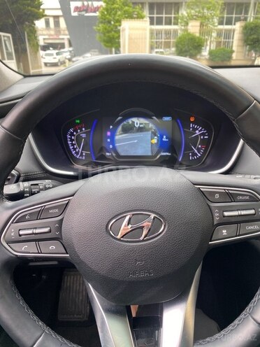 Hyundai Santa Fe-19