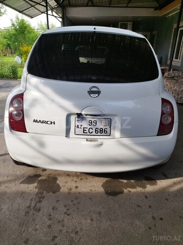 Nissan March-2
