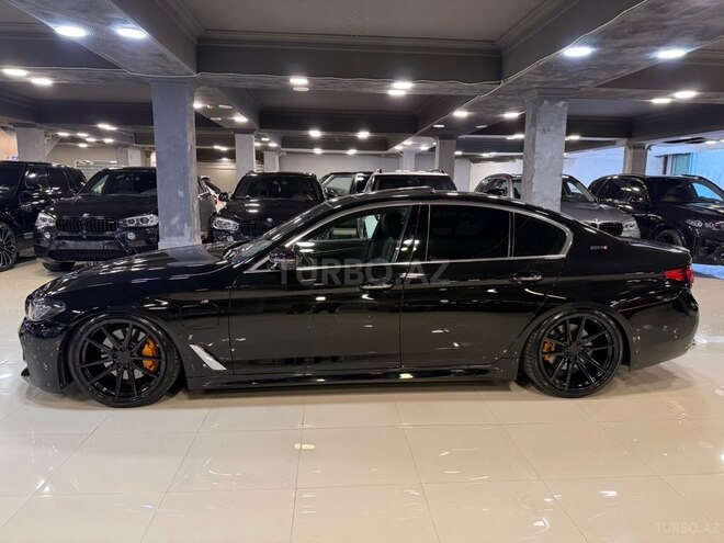 BMW 530e-5